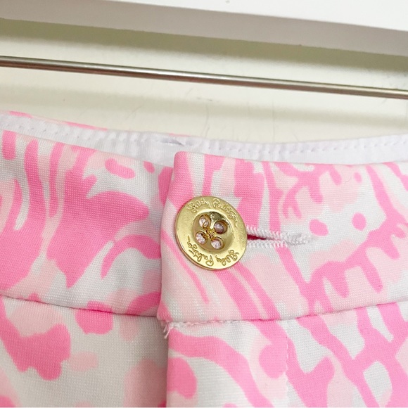 Lilly Pulitzer Jayne Knit Shorts Pelican Pink Sea Cups Print 7” Inseam Size 14 - Picture 5 of 11